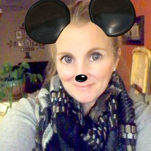 Meet your Posher, Pamela